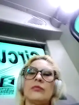 CandieGilson   online show from March 2026 11:10:01 AM