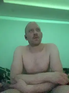 Krzysiekg123 online show from March 2025 05:20:01 AM