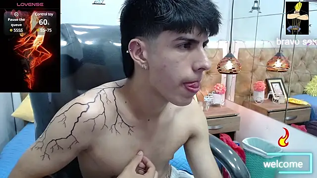 Estiv18  online show from March 2025 02:41:02 AM