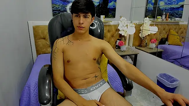 Estiv18  online show from September 2025 03:19:01 AM