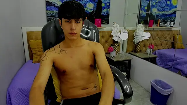 Estiv18  online show from September 2025 01:17:01 AM