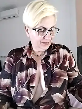 Snapshot of Pumabionda chatting on February 2026 02:14:01 PM Pumabionda online show from February 2026 02:14:01 PM