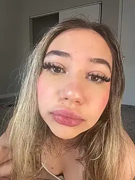 angelicasn0w online show from February 2026 02:39:02 PM