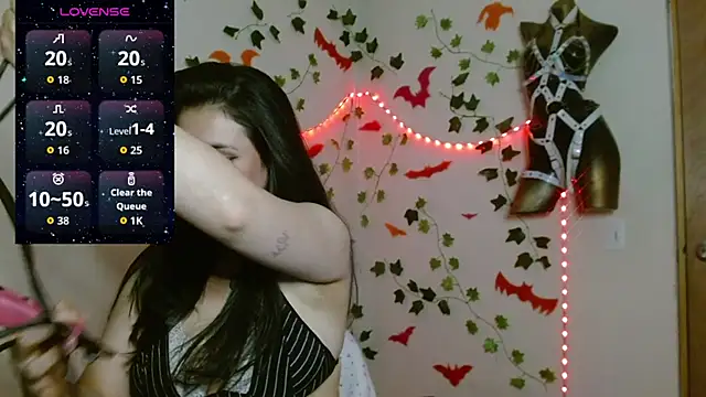 Snapshot of SamanthaGreen- chatting on October 2025 11:04:01 PM SamanthaGreen- online show from October 2025 11:04:01 PM