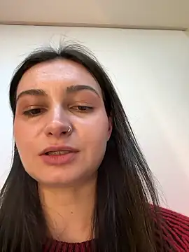 lunalovelee online show from December 2025 02:59:01 PM