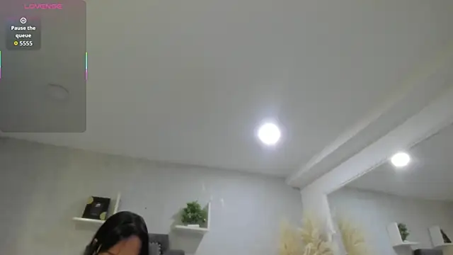 EmiliaRose  online show from April 2026 08:47:01 PM