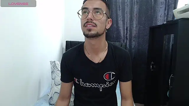 Snapshot of Demian_val chatting on March 2025 04:24:01 PM Demian val online show from March 2025 04:24:01 PM