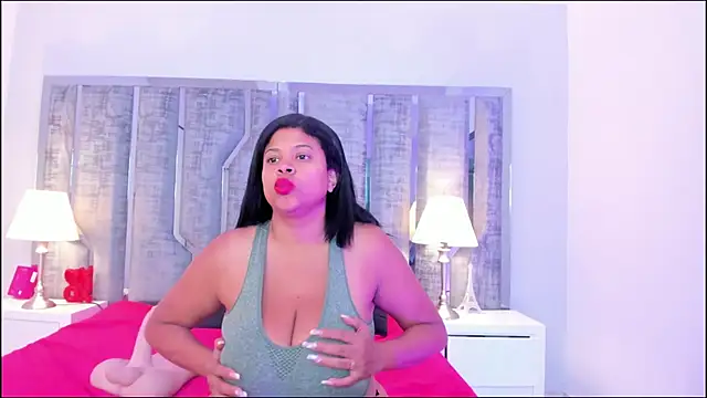 Ciara Benet online show from December 2025 12:10:01 PM