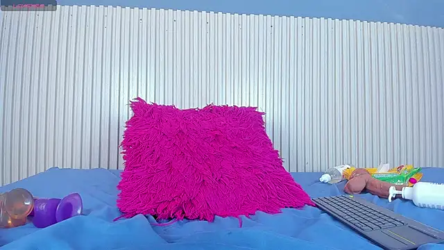 Aida-nicolle online show from March 2025 01:06:02 PM