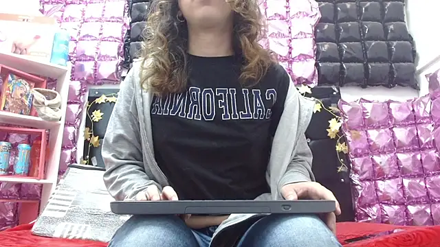 poisondost hot online show from October 2025 12:15:01 PM