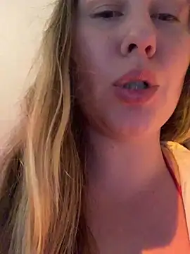 Mona Plus online show from February 2025 05:01:02 PM