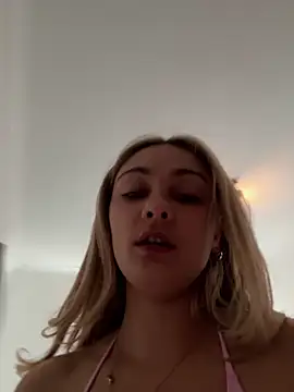 skyemorgan01 online show from May 2026 03:09:02 PM