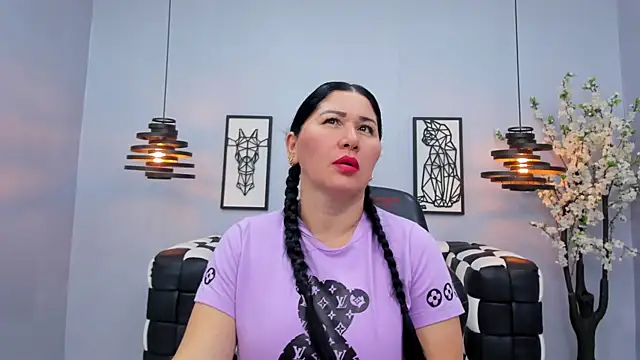 Layla palmer online show from February 2025 01:15:01 AM