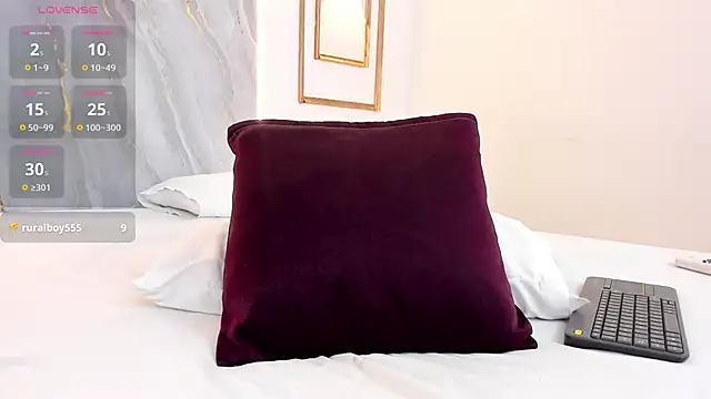 KylieGomeez online show from February 2025 10:48:01 PM