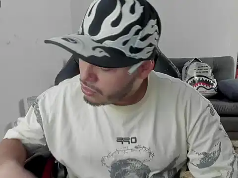 ragnar lothbrok777 online show from April 2026 03:06:01 PM