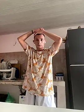 Isak Millan online show from November 2025 02:16:01 PM