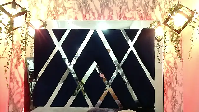 charlotte bluee online show from September 2025 06:52:02 PM