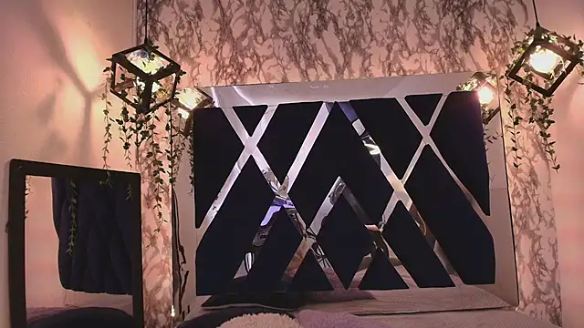 charlotte bluee online show from October 2025 06:32:01 PM