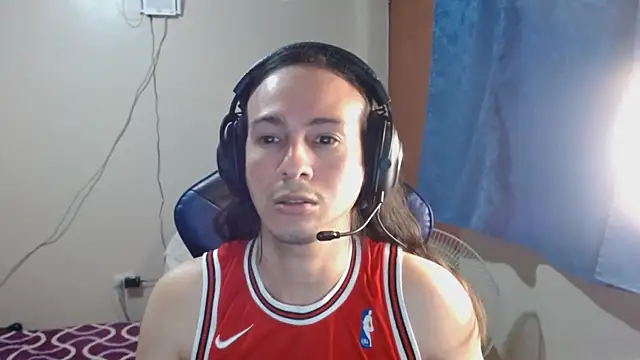 cholitohermoso online show from February 2025 07:49:01 AM