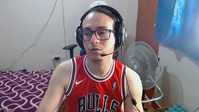 cholitohermoso online show from February 2025 03:06:01 PM