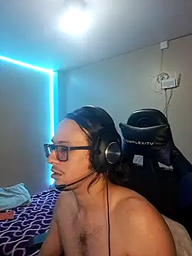 cholitohermoso online show from February 2025 10:52:02 PM