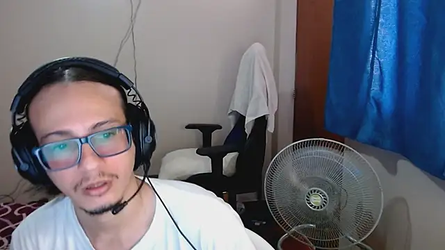 cholitohermoso online show from March 2025 03:48:02 PM