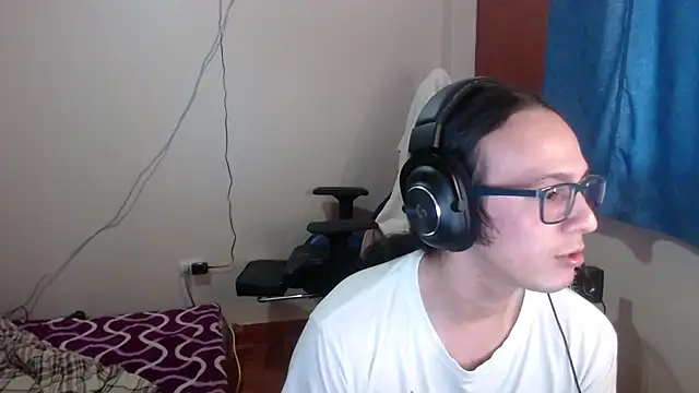 cholitohermoso online show from March 2025 02:12:01 PM