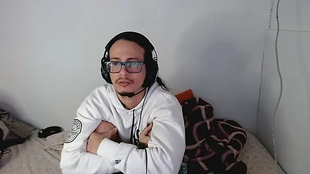 cholitohermoso online show from September 2025 03:39:02 PM