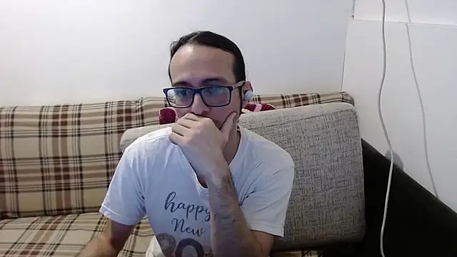Snapshot of cholitohermoso chatting on July 2026 03:03:02 PM cholitohermoso online show from July 2026 03:03:02 PM