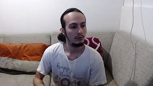 Snapshot of cholitohermoso chatting on July 2026 03:19:02 PM cholitohermoso online show from July 2026 03:19:02 PM