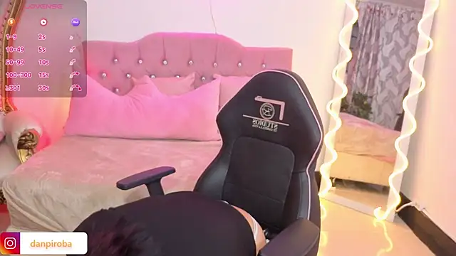 LUDO KITTY TAY online show from October 2025 04:01:01 AM