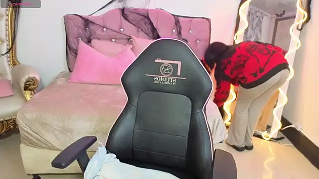 LUDO KITTY TAY online show from October 2025 03:20:02 AM