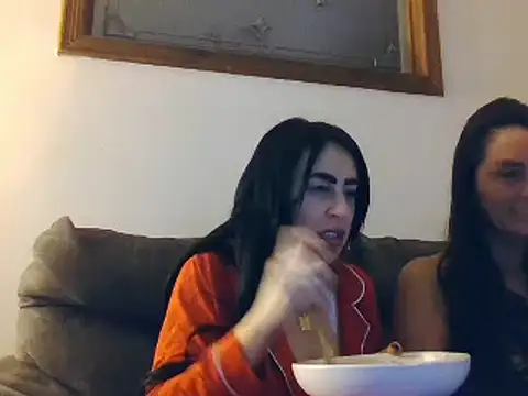 Snapshot of Magical_Misty_Manchester chatting on February 2025 09:47:01 PM Magical Misty Manchester online show from February 2025 09:47:01 PM