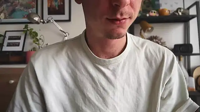 Snapshot of MikymikeBBWD chatting on February 2026 11:32:01 AM MikymikeBBWD online show from February 2026 11:32:01 AM