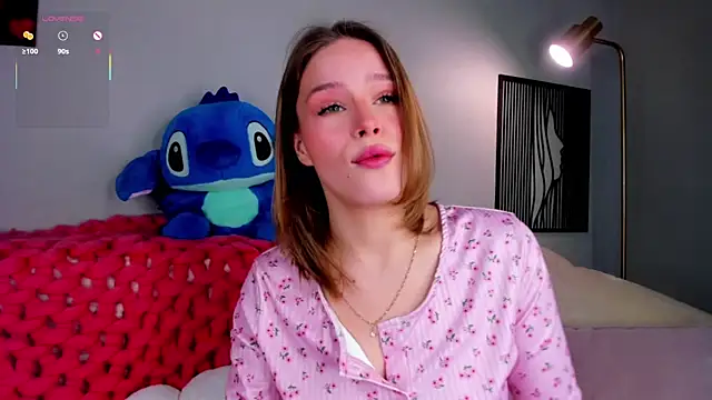 TaiteBayles online show from October 2025 01:27:02 AM