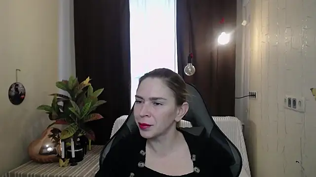 TessaDaybreak online show from February 2025 07:23:02 AM