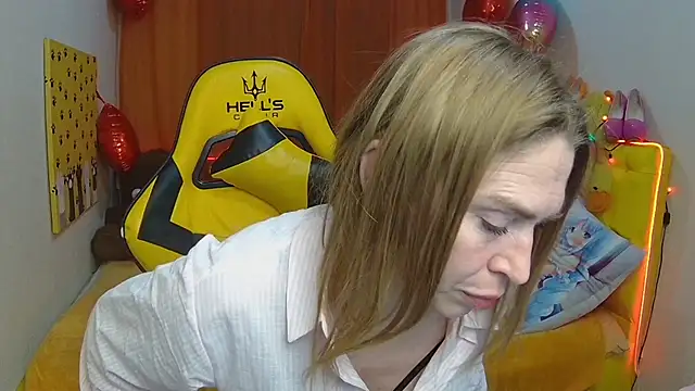 TessaDaybreak online show from March 2025 01:57:02 PM