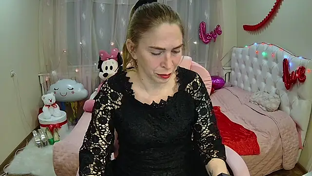 TessaDaybreak online show from March 2025 04:18:02 PM