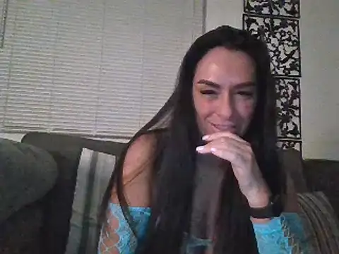 Layla Gilf Mae online show from March 2025 10:31:02 PM