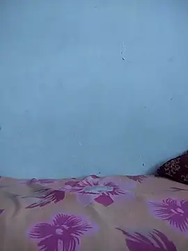 Snapshot of Dalou3a-69 chatting on February 2025 01:44:02 PM Dalou3a-69 online show from February 2025 01:44:02 PM