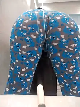 Snapshot of Dalou3a-69 chatting on October 2025 09:42:01 AM Dalou3a-69 online show from October 2025 09:42:01 AM