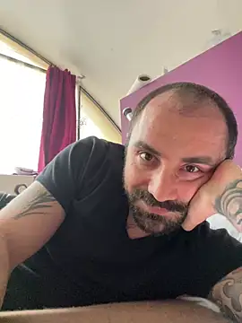 Snapshot of morfeoX chatting on February 2025 01:30:02 PM morfeoX online show from February 2025 01:30:02 PM