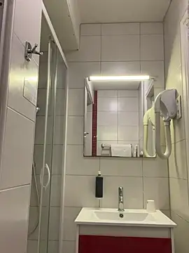 Snapshot of morfeoX chatting on March 2025 09:45:01 AM morfeoX online show from March 2025 09:45:01 AM