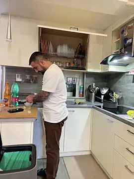 Snapshot of morfeoX chatting on October 2025 11:18:02 AM morfeoX online show from October 2025 11:18:02 AM