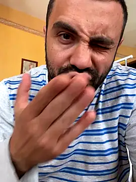 Snapshot of morfeoX chatting on October 2025 11:54:02 AM morfeoX online show from October 2025 11:54:02 AM