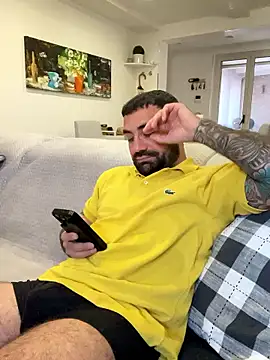 Snapshot of morfeoX chatting on October 2025 06:59:01 AM morfeoX online show from October 2025 06:59:01 AM