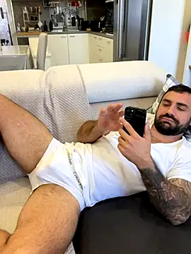 Snapshot of morfeoX chatting on November 2025 12:07:02 PM morfeoX online show from November 2025 12:07:02 PM