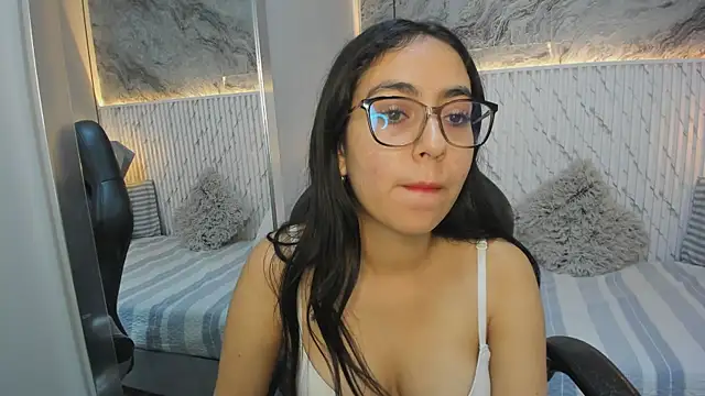 lucelly 15 online show from November 2025 11:32:02 AM