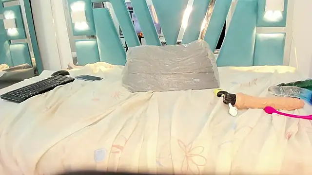 ebony valentina online show from March 2025 06:49:02 AM