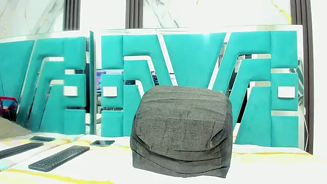 ebony valentina online show from September 2025 01:51:01 AM